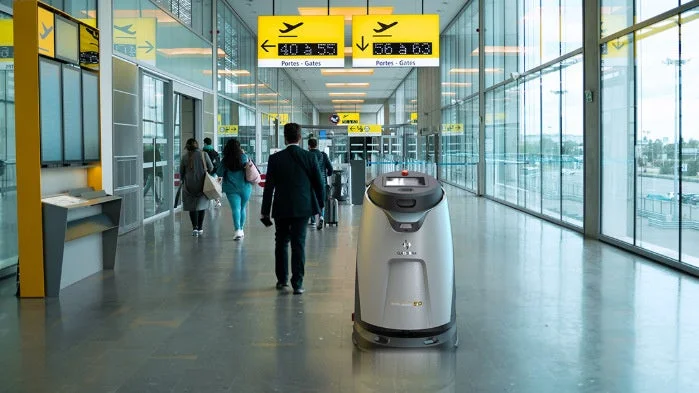 空港での清掃ロボット