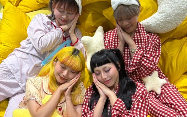 パジャマ姿でゲームセンターへ　ME TOKYO IKEBUKUROの「パジャマナイト」で虹と満月とがインフルエンサー13名をキャスティング